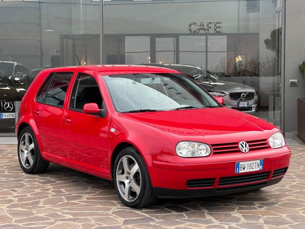 Volkswagen Golf GTI Auto